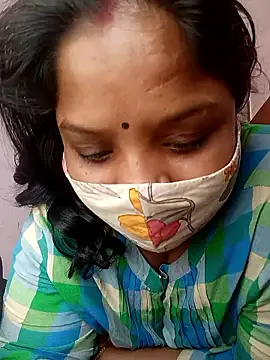 Snapshot of CUTE-LOVE-SWEETS chatting on February 23, 2026, 4:32 am CUTE-LOVE-SWEETS online show from February 23, 2026, 4:32 am