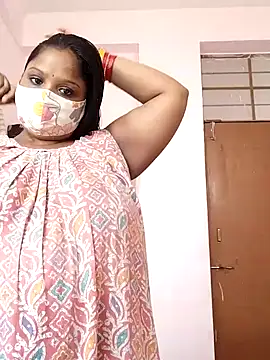 CUTE-LOVE-SWEETS online show from July 5, 2026, 4:07 am