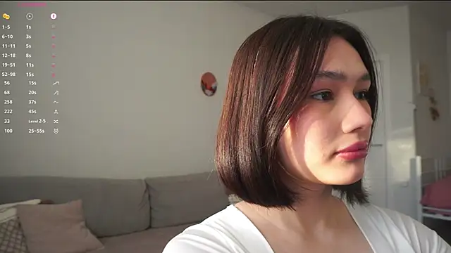 SoftLuna online show from January 17, 2026, 5:34 am