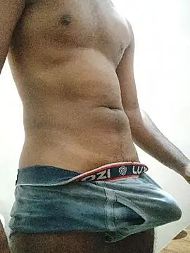 BhonduBaby online show from November 28, 2025, 8:00 pm