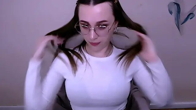 MillaTems  online show from April 9, 2026, 10:53 am