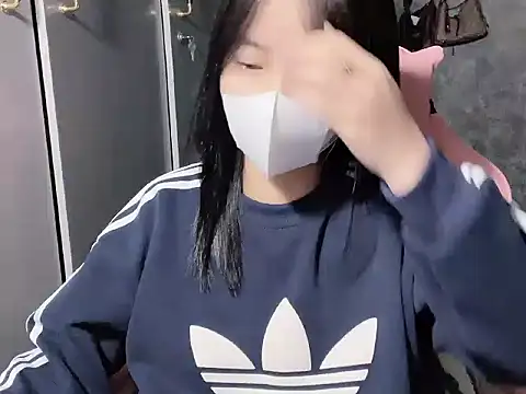 Snapshot of Hellen2999 chatting on November 26, 2025, 2:34 am Hellen2999 online show from November 26, 2025, 2:34 am