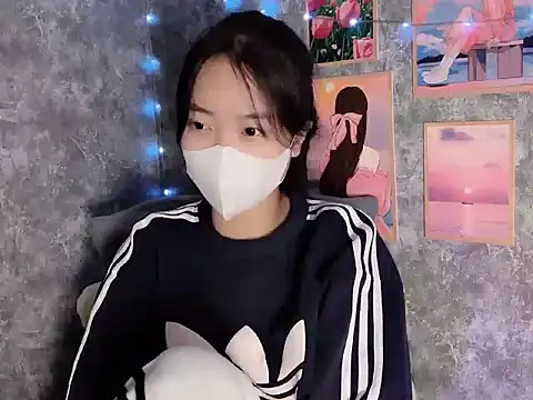 Snapshot of Hellen2999 chatting on November 30, 2025, 4:00 pm Hellen2999 online show from November 30, 2025, 4:00 pm