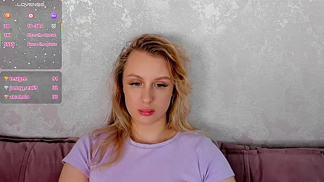 KiraRuiz online show from March 2, 2026, 5:08 am