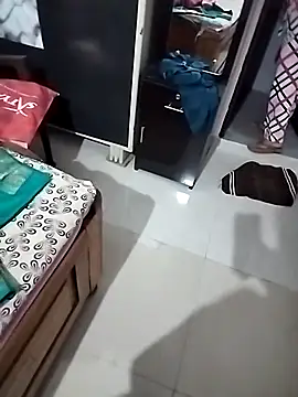 starnighcouple online show from November 18, 2025, 5:28 pm