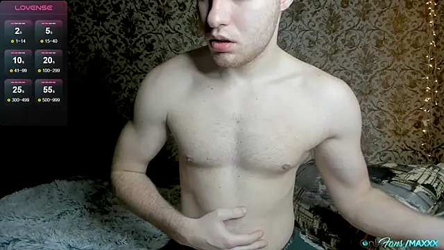 Snapshot of Maxhornyblondieman chatting on December 19, 2025, 10:22 am Maxhornyblondieman online show from December 19, 2025, 10:22 am