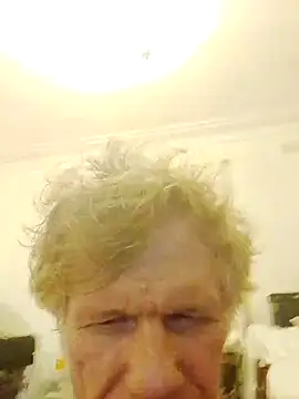 Snapshot of Hardwarelane67 chatting on November 27, 2025, 10:17 am Hardwarelane67 online show from November 27, 2025, 10:17 am