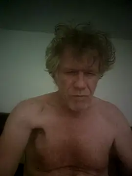 Snapshot of Hardwarelane67 chatting on May 6, 2026, 2:44 pm Hardwarelane67 online show from May 6, 2026, 2:44 pm