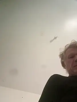 Snapshot of Hardwarelane67 chatting on May 15, 2026, 2:46 pm Hardwarelane67 online show from May 15, 2026, 2:46 pm