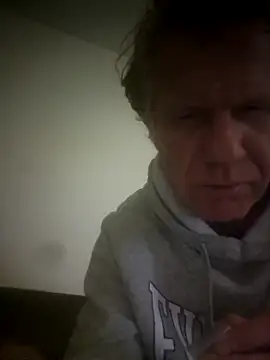 Snapshot of Hardwarelane67 chatting on May 18, 2026, 6:58 pm Hardwarelane67 online show from May 18, 2026, 6:58 pm