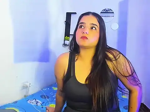 Babyhoney18 online show from December 5, 2025, 4:58 pm