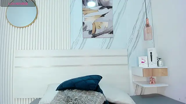 Afro Luna online show from November 28, 2025, 11:57 am