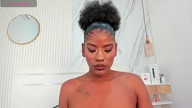 Afro Luna online show from November 29, 2025, 12:08 pm