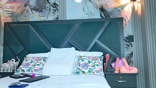 Snapshot of SofiaCopper chatting on November 28, 2025, 2:47 am SofiaCopper online show from November 28, 2025, 2:47 am