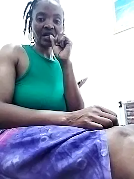 Brownsexynips14 online show from November 17, 2025, 6:57 pm