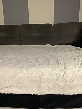 joliie coquiine online show from December 5, 2025, 10:24 am