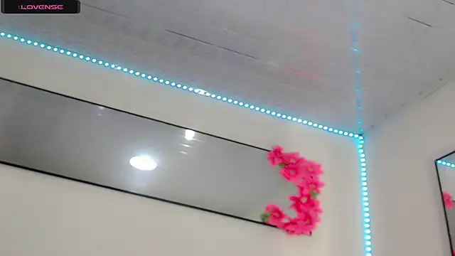 Karla hot777 online show from April 20, 2026, 12:41 pm