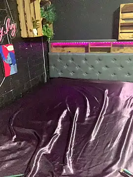 Shy-Ivy online show from March 9, 2026, 10:58 pm