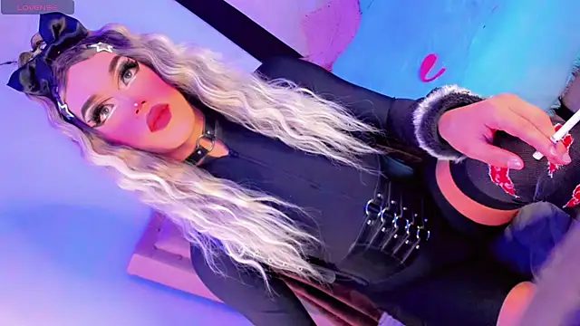 Shiaki 04 online show from May 24, 2026, 3:55 am