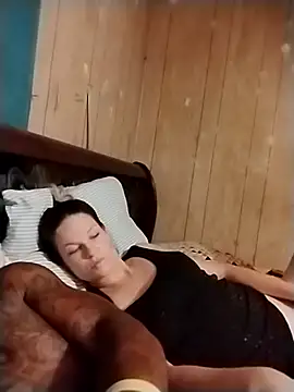 Faevaca38  online show from November 18, 2025, 6:51 am