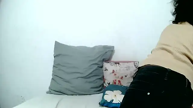 Snapshot of BrunetteNaomi8 chatting on May 6, 2026, 8:03 pm BrunetteNaomi8 online show from May 6, 2026, 8:03 pm