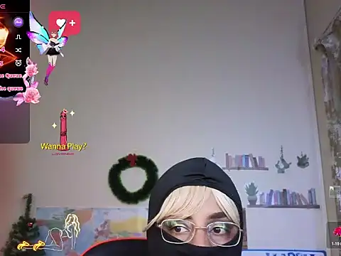 LaReineCleo online show from December 2, 2025, 9:14 am