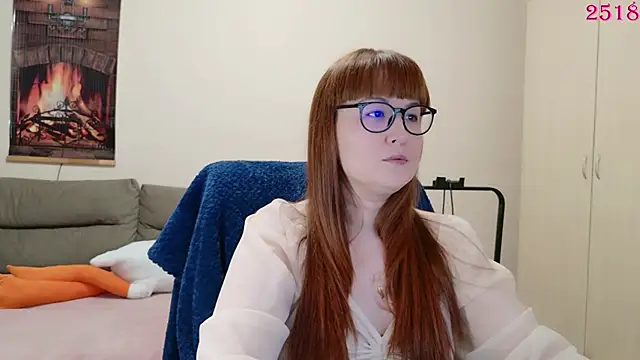 Foxy-lady online show from April 5, 2026, 11:18 am