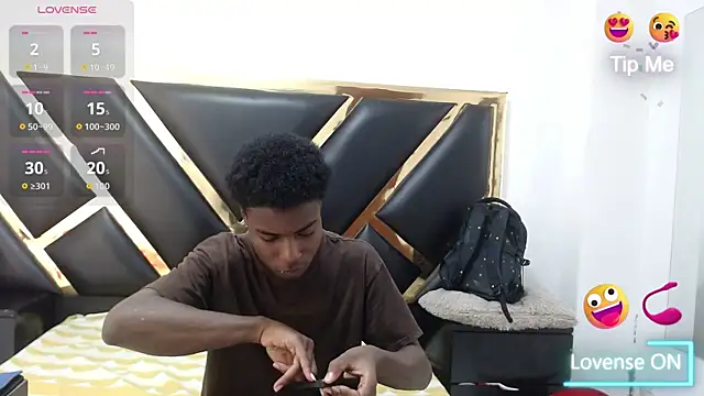 NoahJhonson69 online show from March 31, 2026, 11:21 am