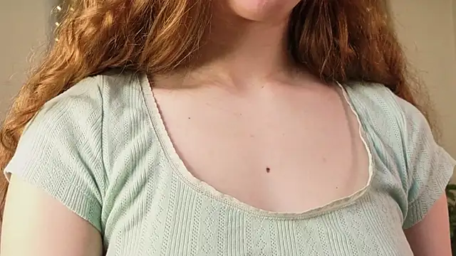 SudieNatera online show from November 24, 2025, 6:46 am