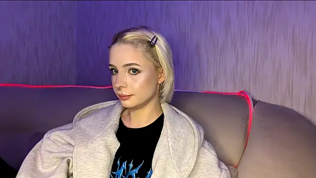 Snapshot of DayleSileo chatting on November 28, 2025, 5:10 am DayleSileo online show from November 28, 2025, 5:10 am