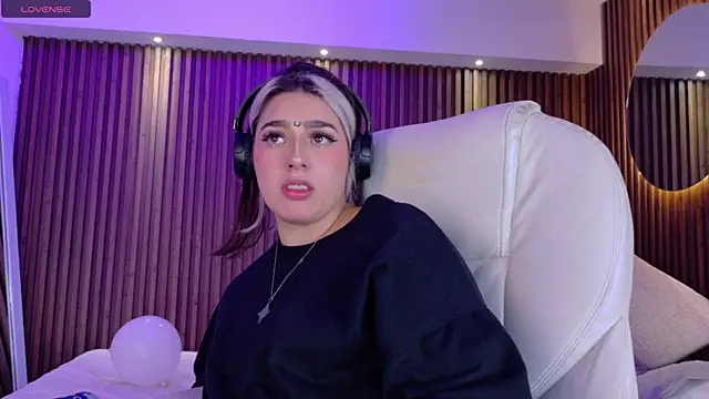 GabyRose9 online show from March 18, 2026, 8:01 pm