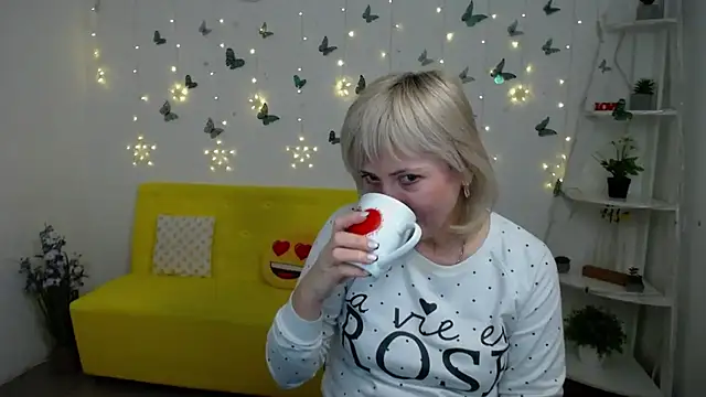 LaurenWishy online show from March 2, 2026, 7:15 am