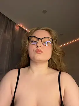 Snapshot of _whorimi chatting on December 2, 2025, 11:26 am whorimi online show from December 2, 2025, 11:26 am