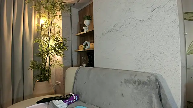 Snapshot of IsabelaStefano chatting on May 26, 2026, 3:13 am IsabelaStefano online show from May 26, 2026, 3:13 am