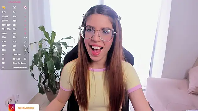 Snapshot of Nat_Bakerss chatting on May 4, 2026, 7:21 pm Nat Bakerss online show from May 4, 2026, 7:21 pm