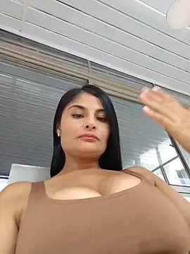 Laia torres1 online show from May 14, 2026, 3:52 pm