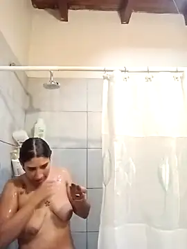 cata bronw online show from April 17, 2026, 2:42 pm