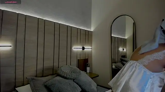 Snapshot of Zoe_Mendez chatting on November 27, 2025, 3:30 am Zoe Mendez online show from November 27, 2025, 3:30 am