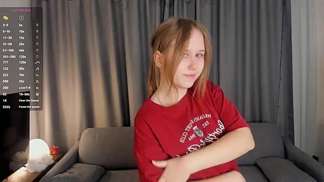 Snapshot of VoidElaris chatting on February 10, 2026, 8:02 pm VoidElaris online show from February 10, 2026, 8:02 pm