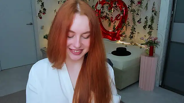 Snapshot of AirySilhouette chatting on February 18, 2026, 10:11 am AirySilhouette online show from February 18, 2026, 10:11 am