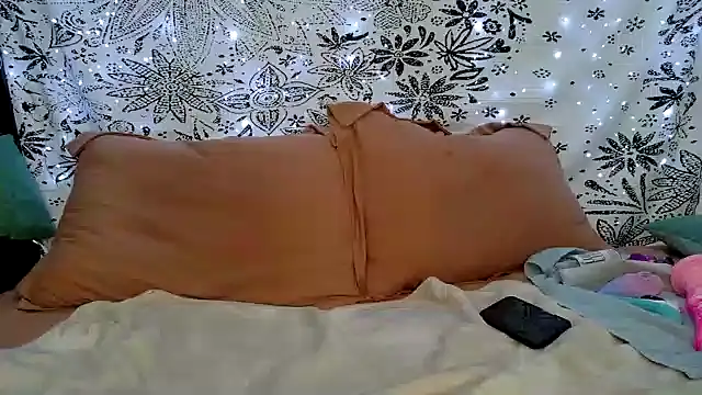 sareberr420 online show from February 2, 2026, 3:11 pm