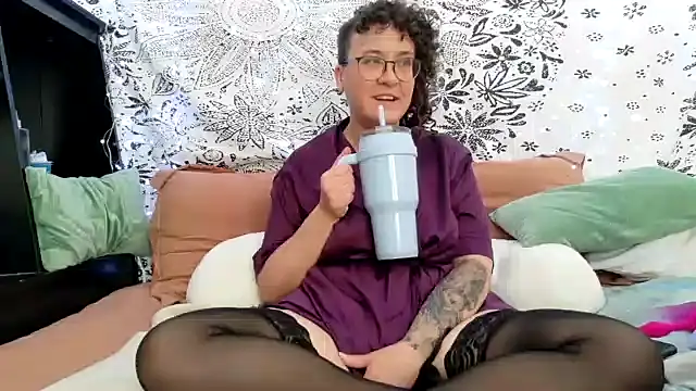 sareberr420 online show from March 4, 2026, 4:13 pm