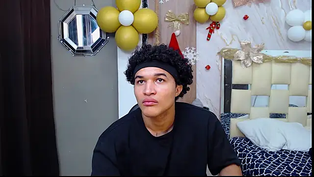 sweett love  online show from November 20, 2025, 5:40 am