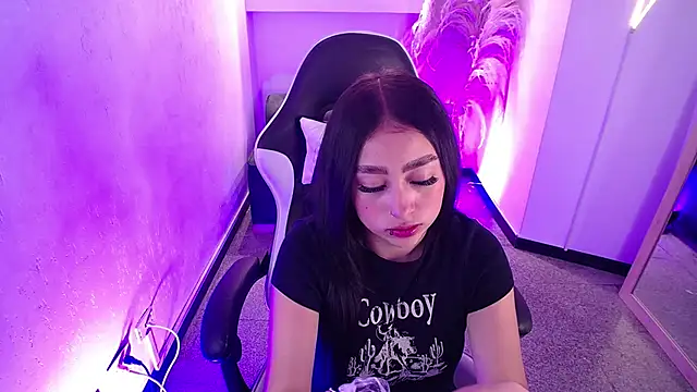 vallolett online show from February 23, 2026, 9:56 pm