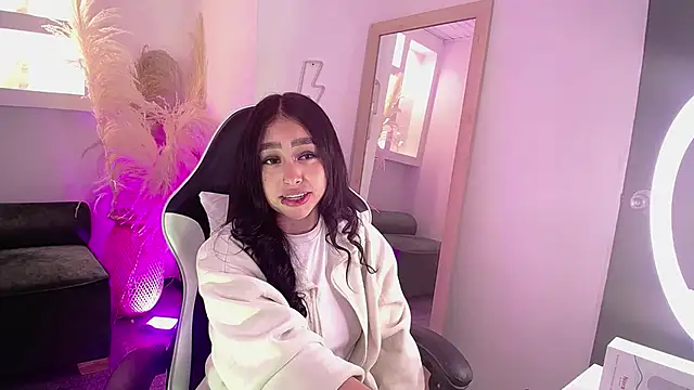 vallolett online show from March 12, 2026, 10:49 pm