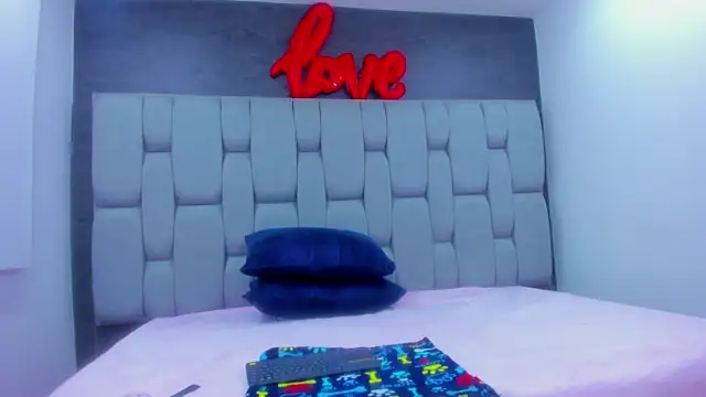 Snapshot of Sarita_Ass chatting on November 27, 2025, 9:22 am Sarita Ass online show from November 27, 2025, 9:22 am