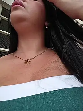 Layla-daring online show from February 16, 2026, 6:26 pm