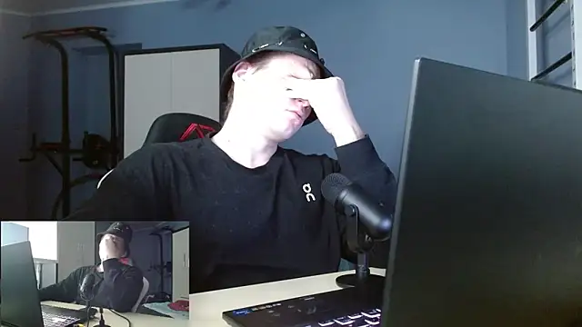 Poliglotjoe1 online show from February 7, 2026, 8:45 pm