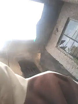 Eezxxx online show from March 13, 2026, 5:03 am