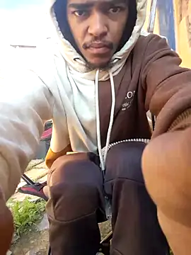 Eezxxx online show from March 27, 2026, 6:30 am